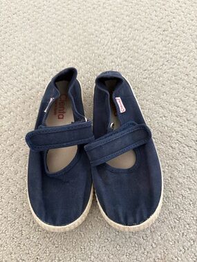 Cienta Navy Canvas Mary Jane Sandals with Hook-and-Loop Strap Size 30